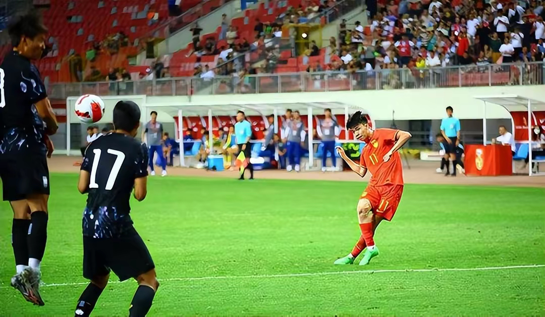 球员们在比赛中展现出了顽强的斗志！