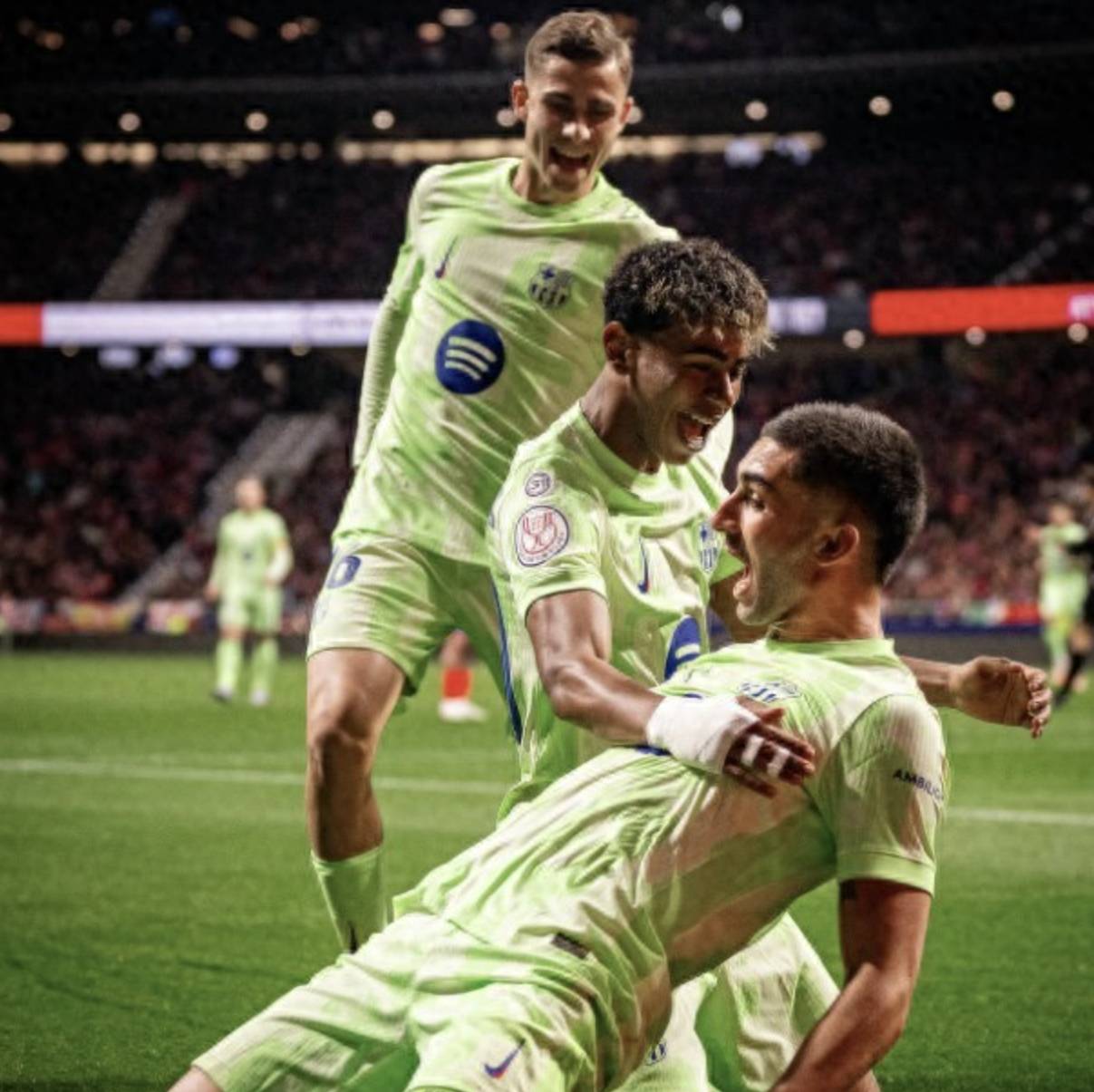 关于巴萨错失单刀球，切尔西门将神勇扑救成最大功臣！的信息