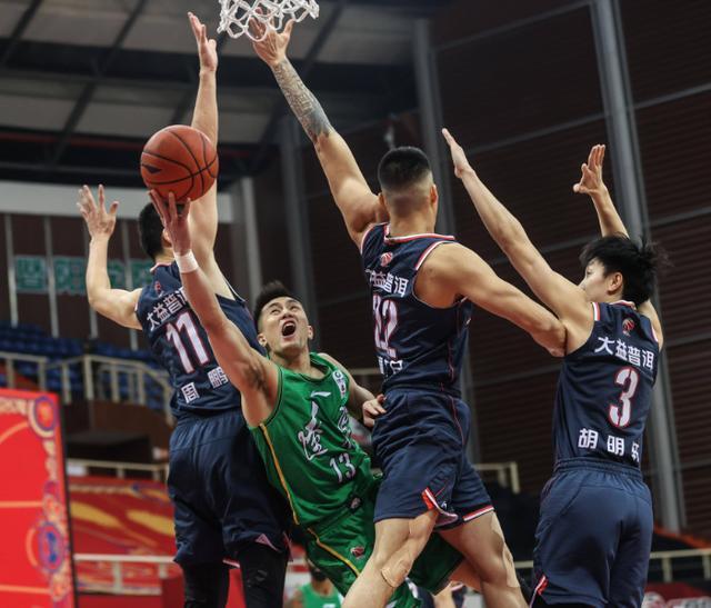 阿扎伦卡新星连败表现惊艳，日本队未来可期！的简单介绍